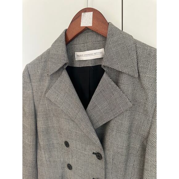 Vintage 90s Cropped Blazer Structured Minimalist Jacket Sharp Shoulders SZ 2P - Picture 3 of 10